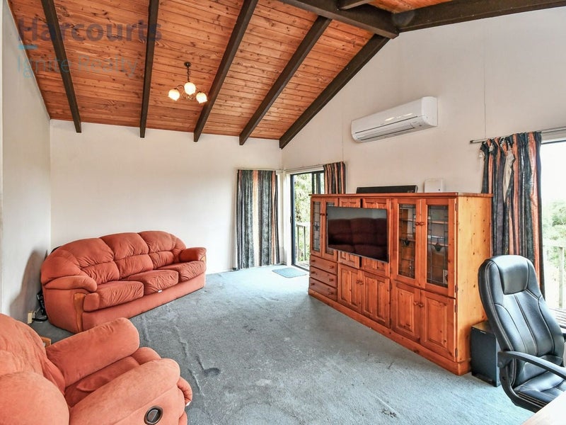 14 Rukumoana Place, Clendon Park, Auckland - Carousel 2