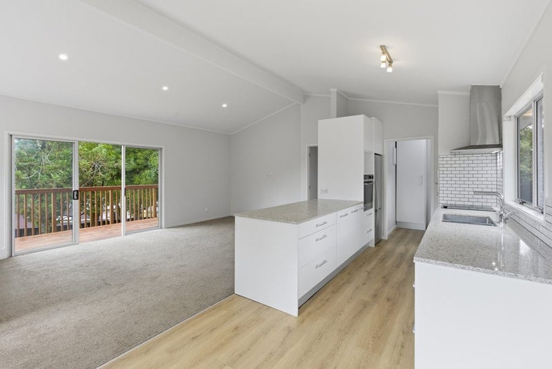 3 Win Grove, Hatfields Beach, Orewa - Carousel 2