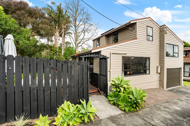 2/73 BEACH HAVEN RD, Beach Haven, North Shore City - Carousel 21