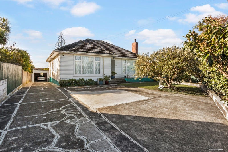 205 White Swan Road, Mount Roskill, Auckland - Carousel 18