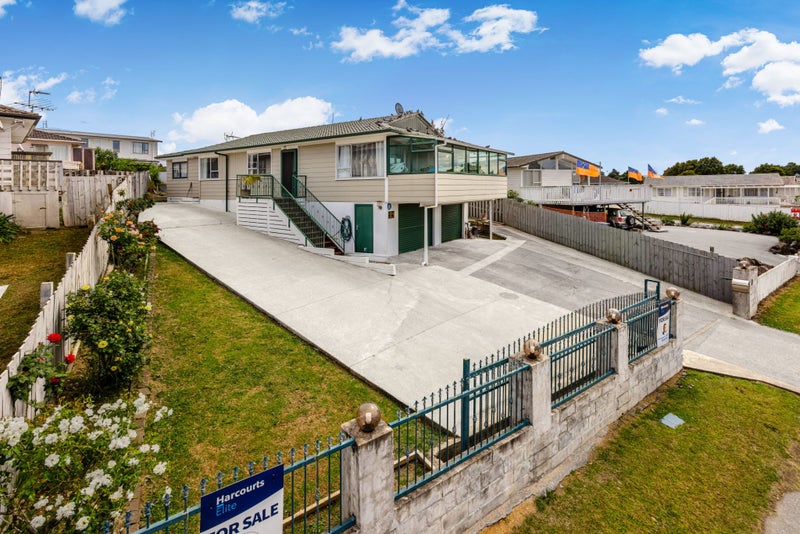 10 Ferndown Avenue, Papatoetoe, Auckland - Carousel 1