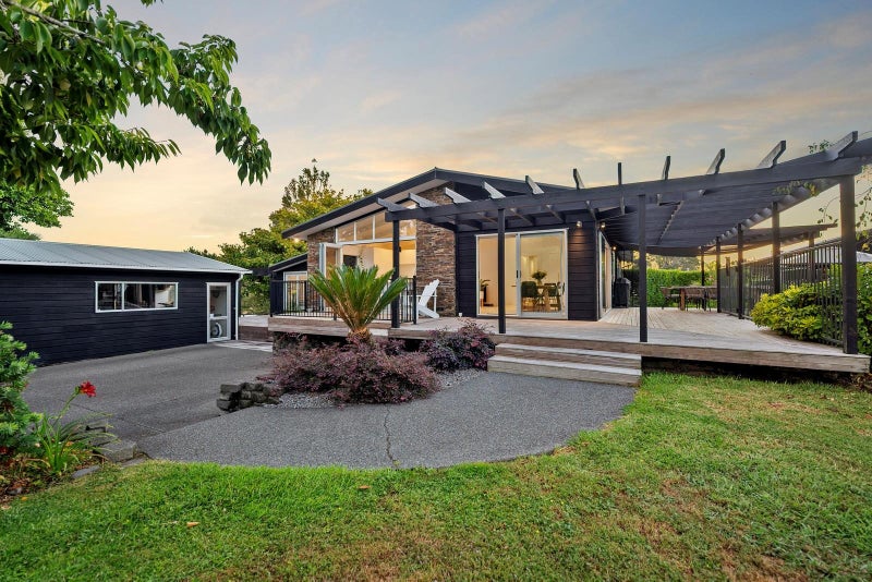 584 Ridge Road, Albany - Carousel 2