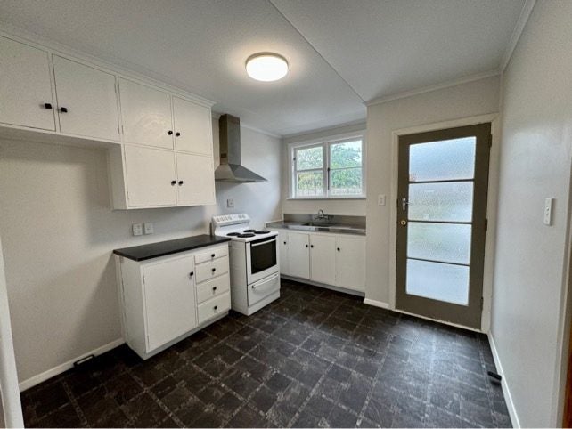 50A Seddon Street, Wallaceville, Upper Hutt - Carousel 2