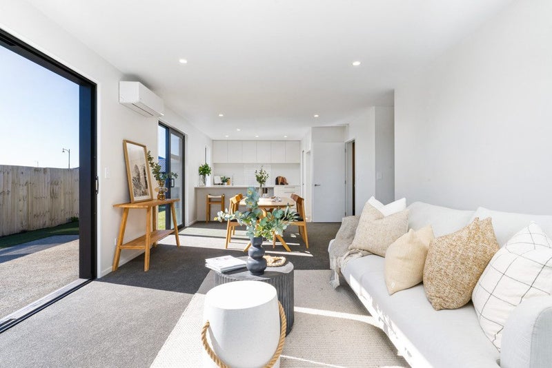 20 McCaw Road, Lincoln, Lincoln - Carousel 1
