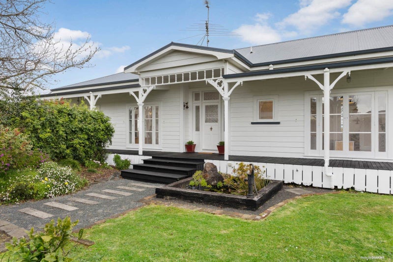178 Queen Street, Waiuku, Waiuku - Carousel 2
