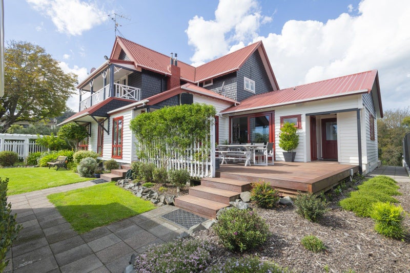 32 Grant Road, Whataupoko, Gisborne, Gisborne - Carousel 1