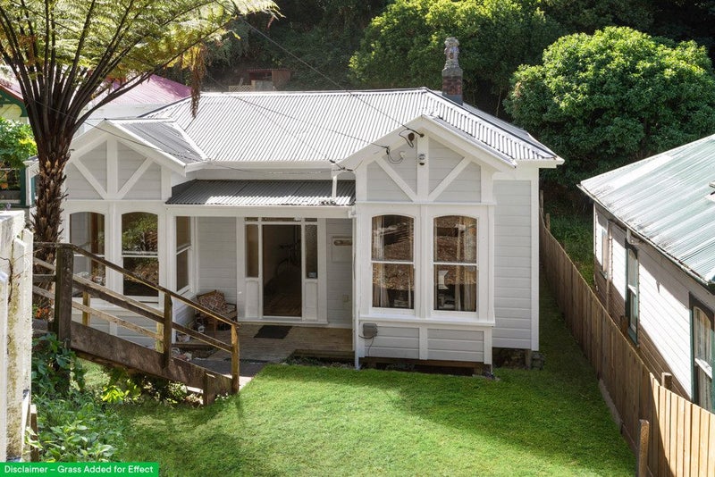 38 Devon Street, Aro Valley, Wellington - Carousel 1