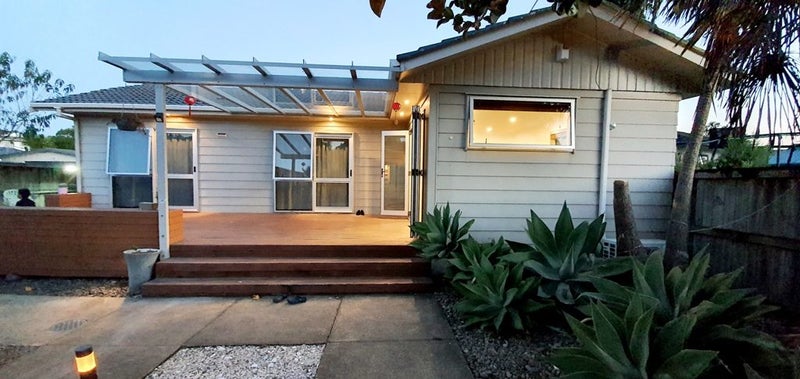 38 Darren Crescent, Half Moon Bay, Auckland - Carousel 13