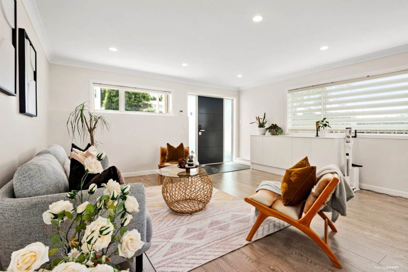 9 Bruce Road, Glenfield, Auckland - Carousel 2