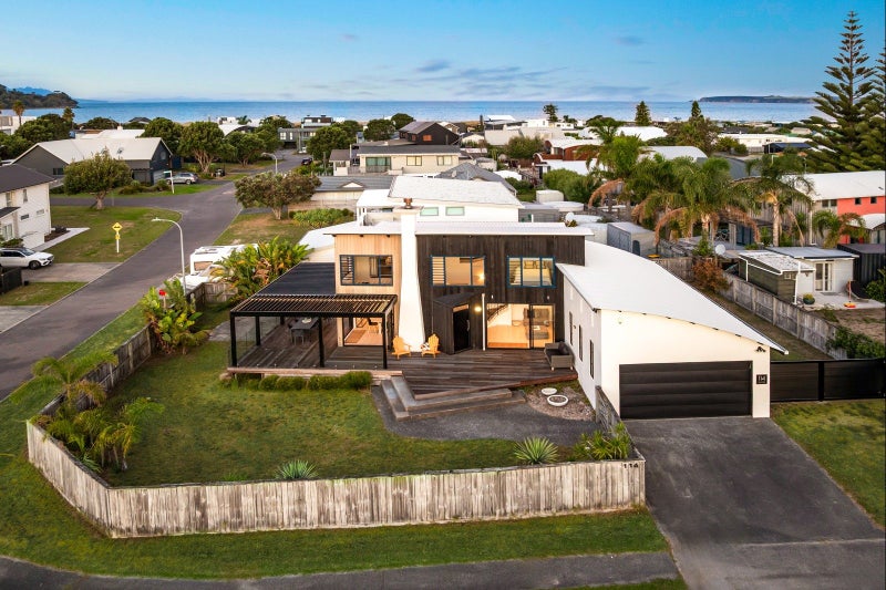 114 Omaha Drive, Omaha - Carousel 13