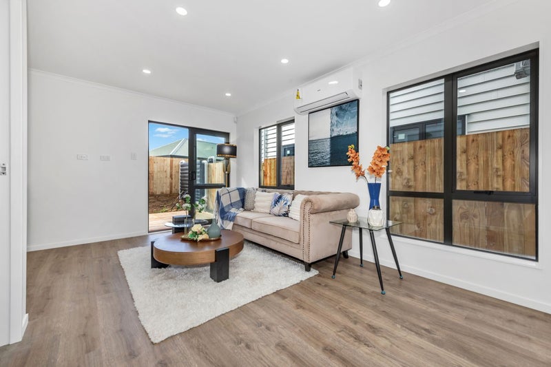 6 Tua Place, Favona, Auckland - Carousel 1