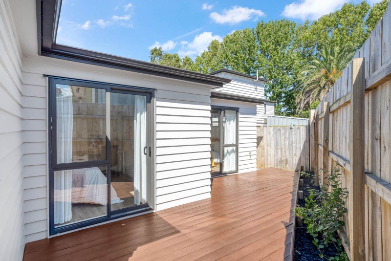 104C Holly Street, Avondale, Auckland - Carousel 2