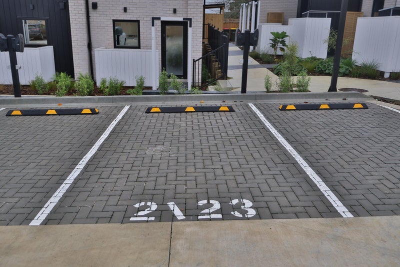 2/23 Awaroa Road, Sunnyvale, Auckland - Carousel 10