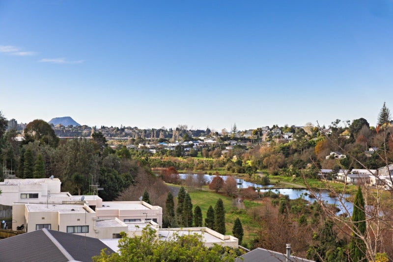 98 Coopers Road, Gate Pa, Tauranga - Carousel 2