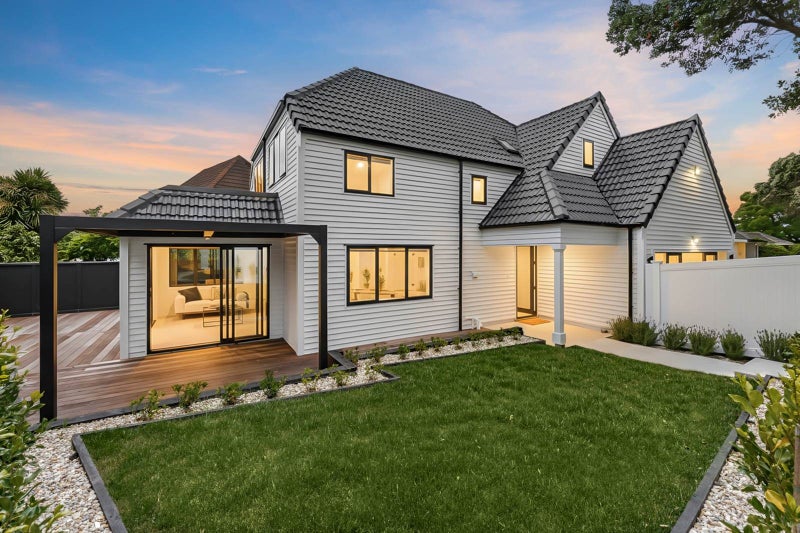 1/142 Riddell Road, Glendowie, Auckland - Carousel 1