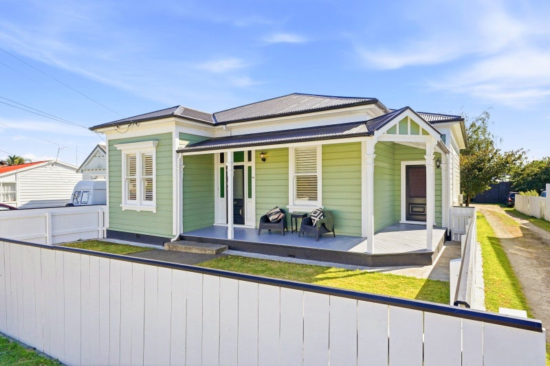76 Bell Street, Whanganui, Whanganui - Carousel 1