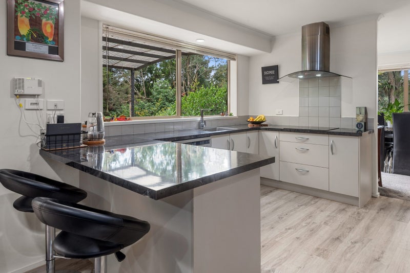 12 Northcroft Drive, Ngararatunua, Ngararatunua - Carousel 2