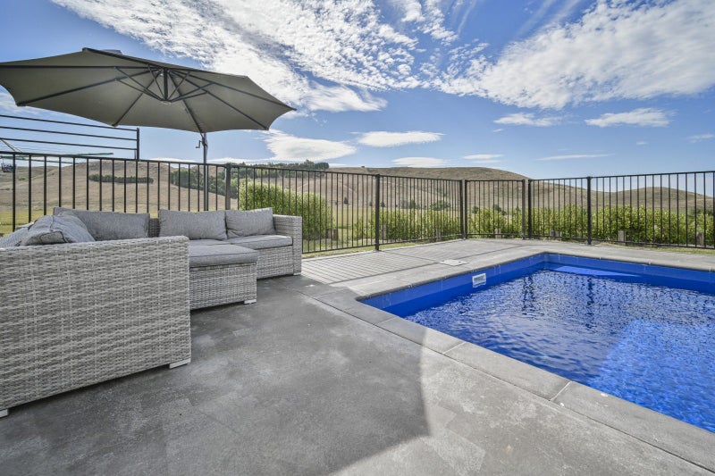 141 Wenley Road, Hastings - Carousel 2