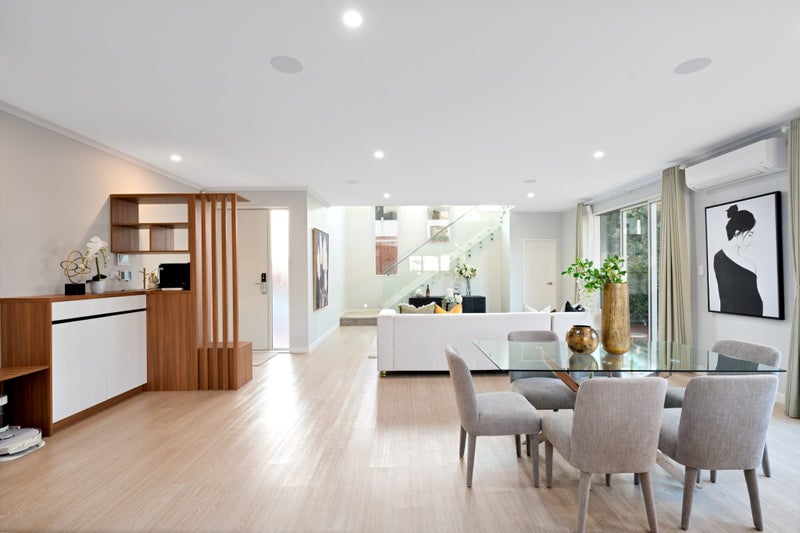 38A Pokapu Street, Titirangi, Auckland - Carousel 2