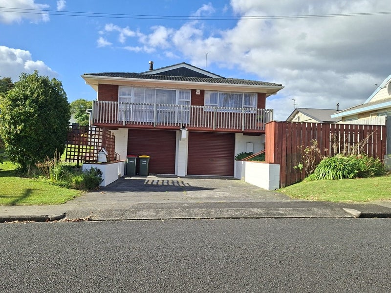 1/16 Green Street, Papakura, Auckland - Carousel 1