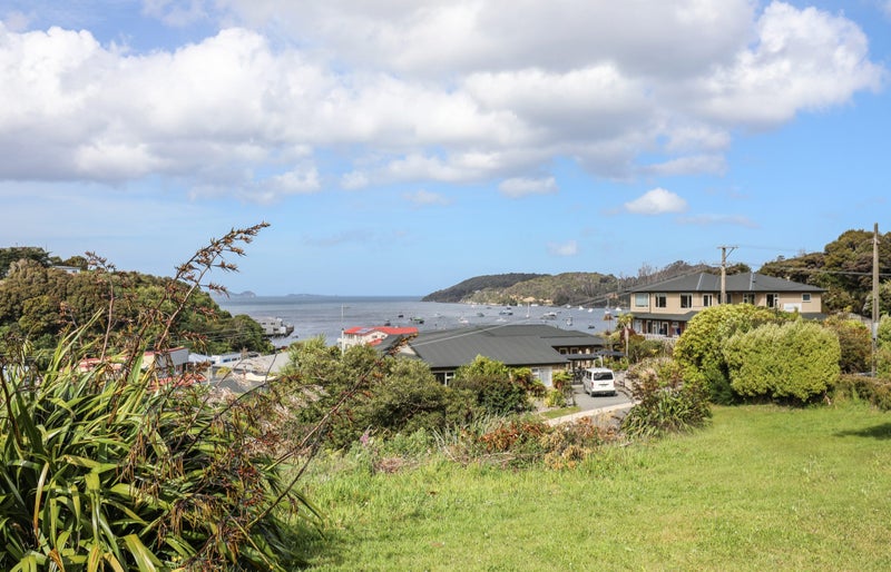 33 Main Road, Halfmoon Bay / Oban, Stewart Island - Carousel 34