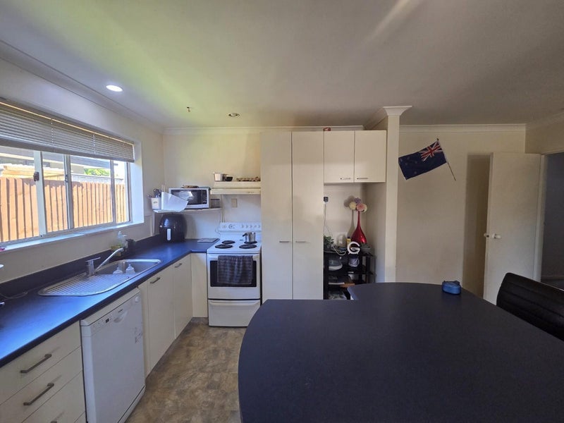 17A Thistledown Place, Woolston, Christchurch - Carousel 2