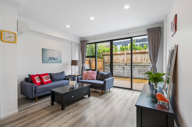 38 Ti Kouka Lane, Sandringham, Auckland - Carousel 1