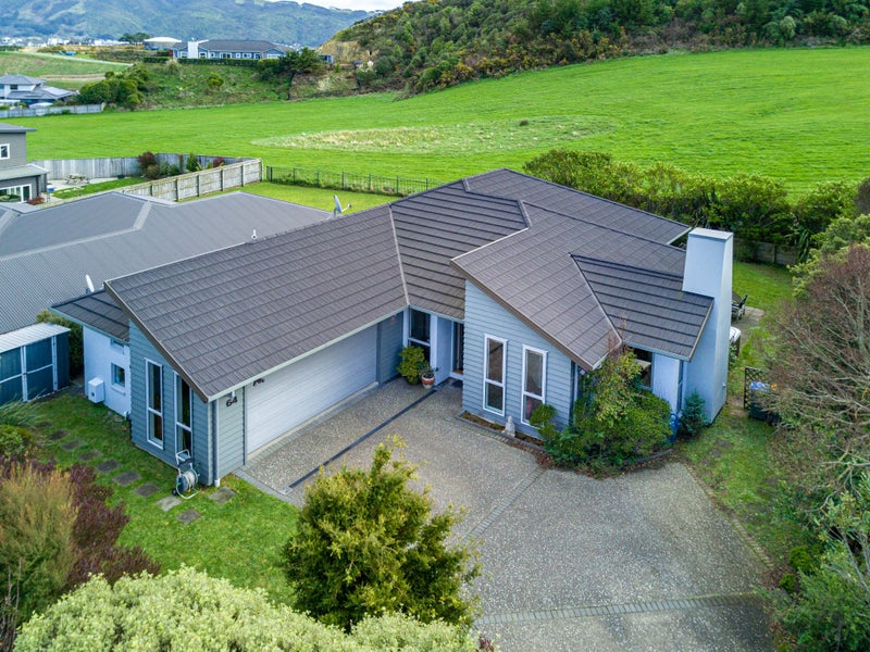 64 Aotea Drive, Aotea, Porirua - Carousel 2