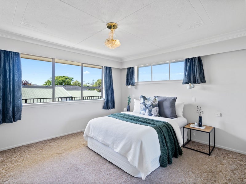 2/88 Lowe Street, Avenal, Invercargill - Carousel 2