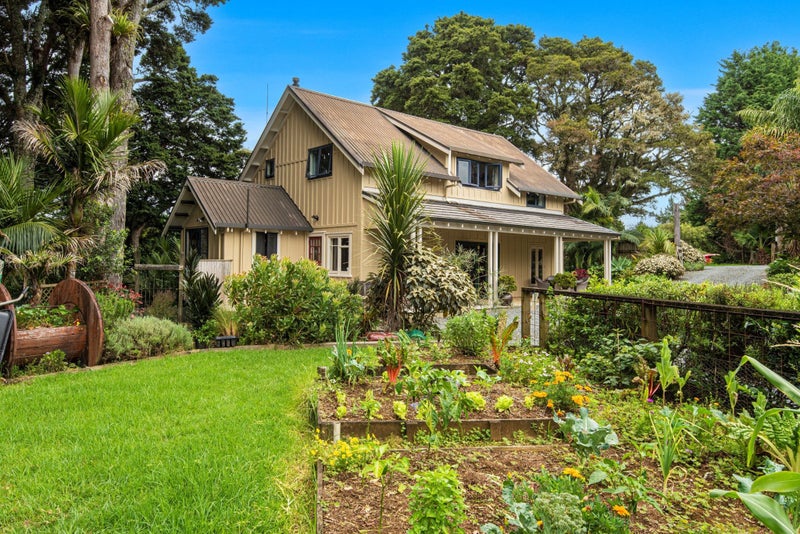 270 Vinegar Hill Road, Kamo - Carousel 1