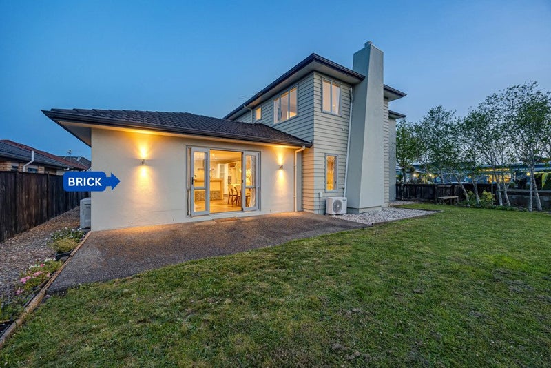 8 Baverstock Road, Flat Bush, Auckland - Carousel 2