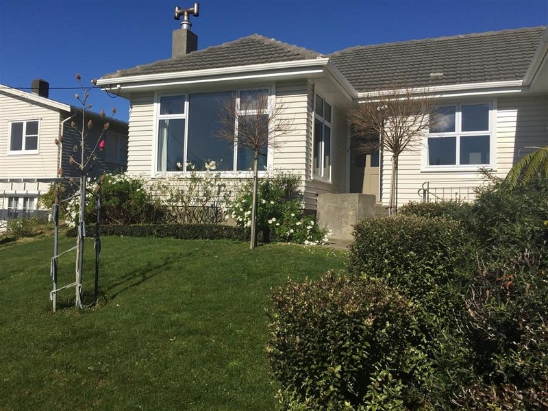 41 Larsen Crescent, Tawa, Wellington - Carousel 18