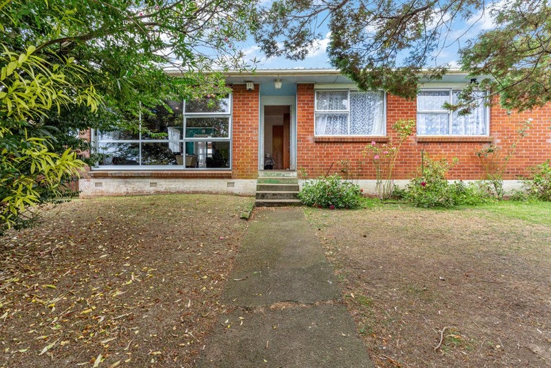 5 Raglan Street, Mangere East, Auckland - Carousel 1