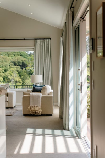 4 Lees Cove, Karaka, Papakura - Carousel 43