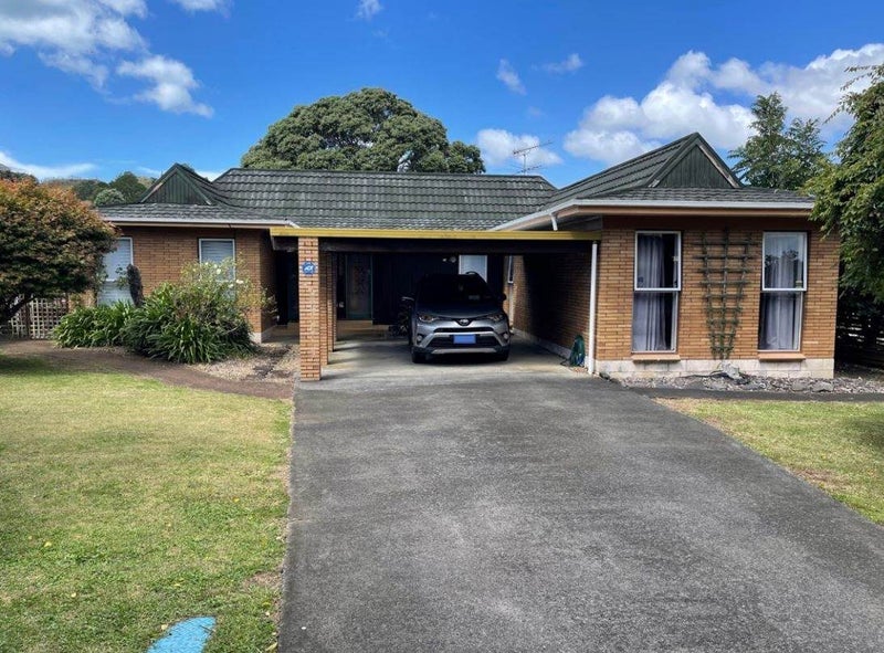 14 Imogene Way, Half Moon Bay, Auckland - Carousel 1