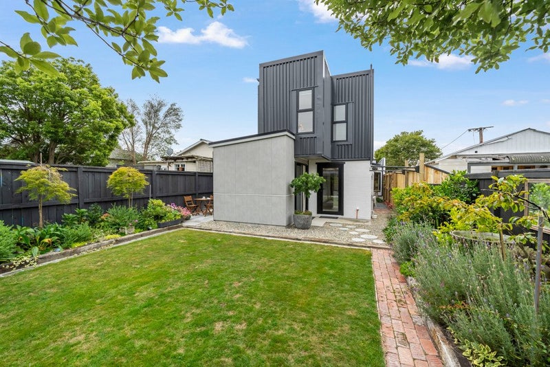 54 Granville Street, Silverstream, Upper Hutt - Carousel 1