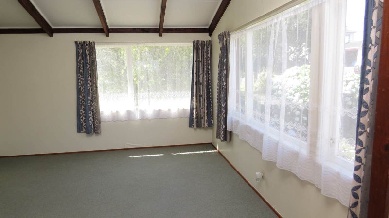 41 Girrahween Drive, Tōtara Vale, Auckland - Carousel 2