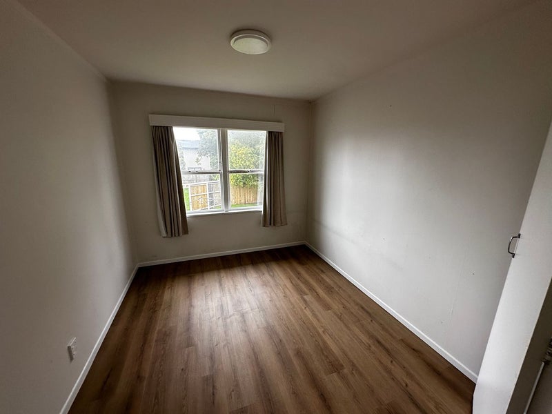 2/86 Canal Road, Avondale, Auckland - Carousel 2