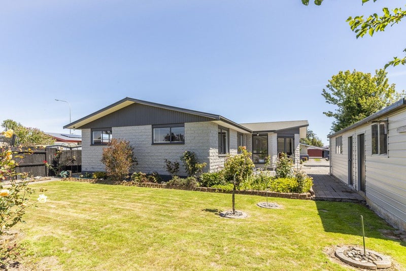 17 Banks Place, Rangiora, Rangiora - Carousel 1