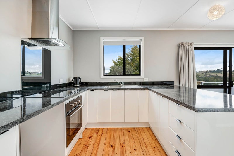 41 Foster Crescent, Snells Beach, Snells Beach - Carousel 2