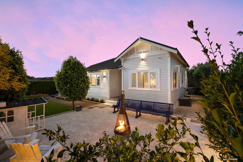 2 Paton Avenue, Papatoetoe, Auckland - Carousel 1