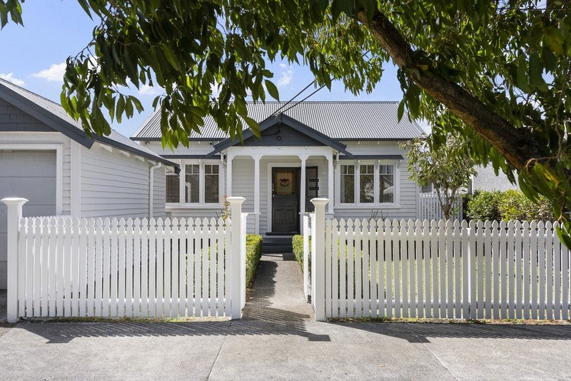 216 Arthur Street, Onehunga, Auckland - Carousel 1