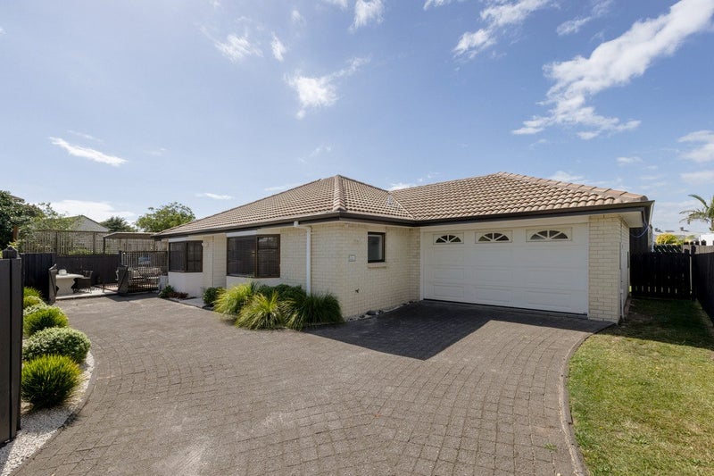 22B Sunrise Avenue, Mount Maunganui, Mount Maunganui - Carousel 1