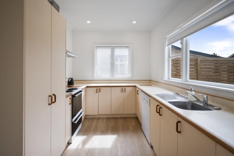 5 Regent Street, Palmerston North, Palmerston North - Carousel 2