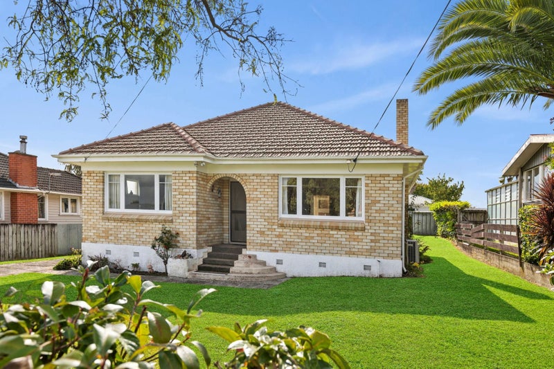 13 Station Road, Matamata, Matamata - Carousel 1
