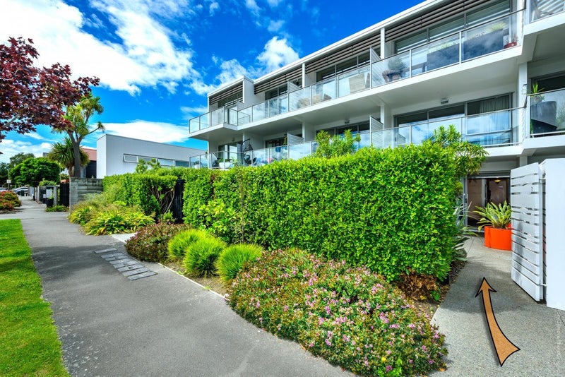 2/180 Peterborough Street, Christchurch Central, Christchurch - Carousel 1