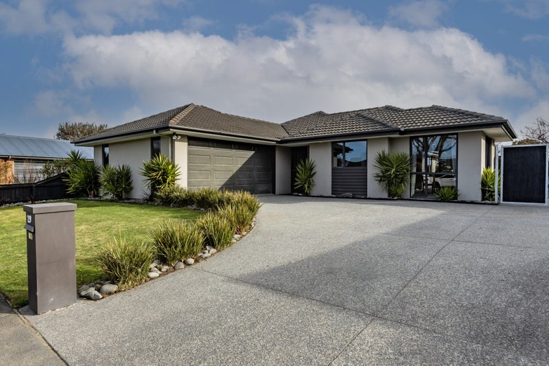 29 Mataroa Place, Parklands, Christchurch - Carousel 1