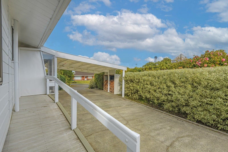 15 Dunsinane Place, Marton - Carousel 19