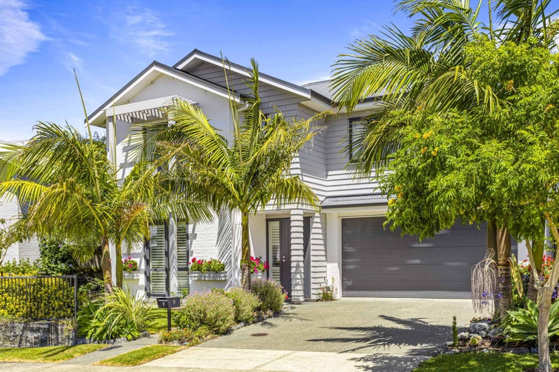 9 Frank Newton Road, Swanson, Auckland - Carousel 1