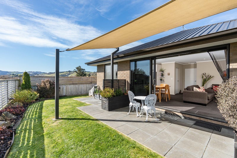 20 Elizabeth Avenue, East Taieri, Mosgiel - Carousel 1